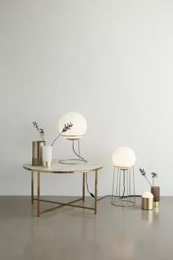 Hübsch Bord Rund Metall / Glas Vit / Mässing -Bord Försäljningsbutik 020612 im ss19 01 1