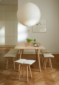 Skagerak Georg Bänk Ek M/kudde 6 Skagerak Georg Bänk Ek M/kudde -Bord Försäljningsbutik 2021 09 23 12 53 04