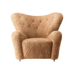 By Lassen The Tired Man Hvilestol Saueskinn Honning