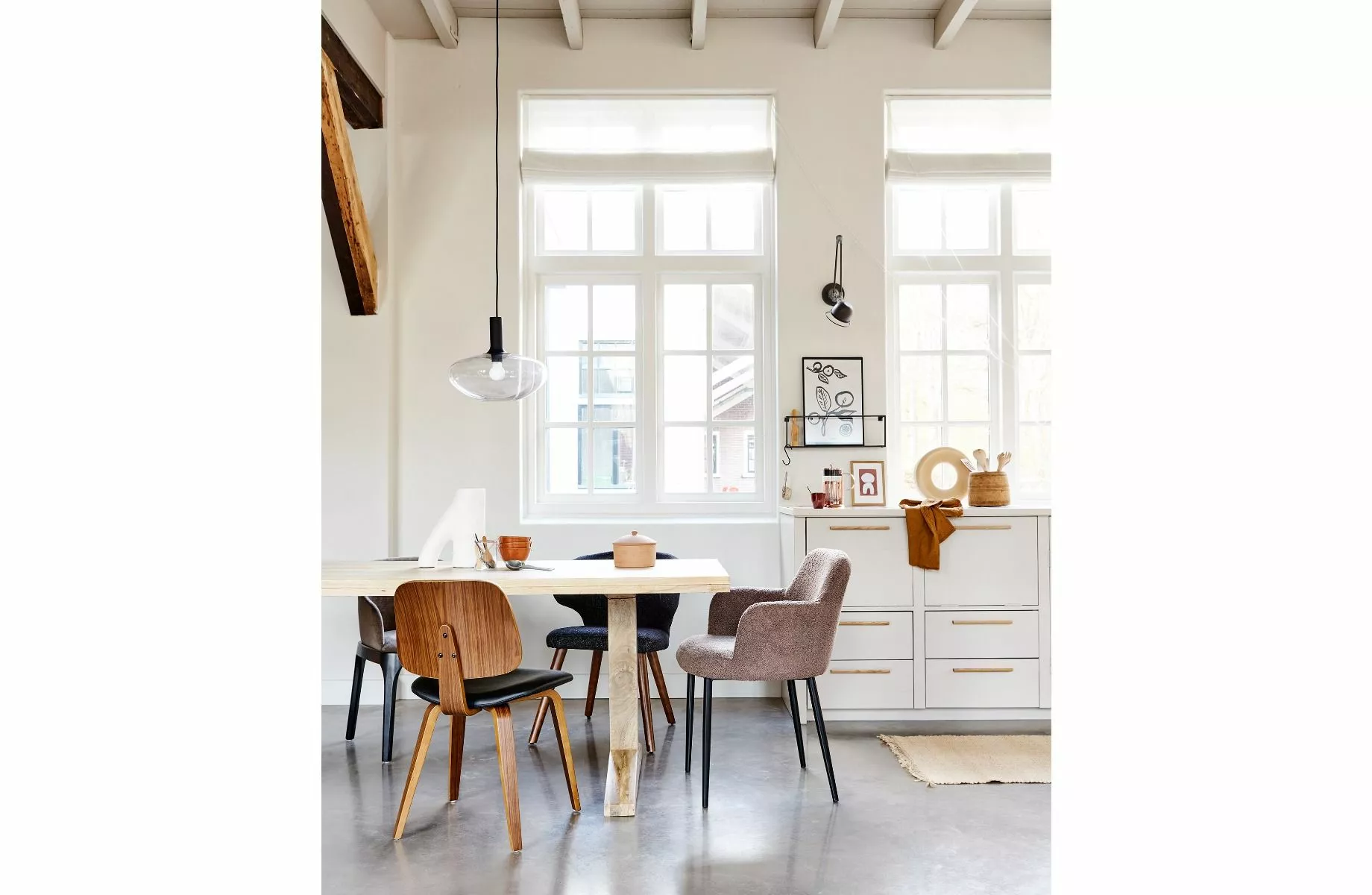 Vtwonen Scroll Matstol Varmgrå 4 Vtwonen Scroll Matstol Varmgrå - Bild 2