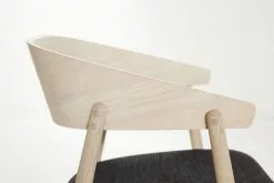 Andersen AC2 Spisstol Med Stoppad Sits 2 St Flerval -Bord Försäljningsbutik ac2 oak detail 3