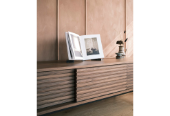 Njordec Sense Tv Benk Valnøtt. Kommer Mai -23. -Bord Försäljningsbutik dh115002 dh115002109 9