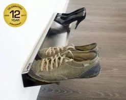 J-me Skohylla 700mm, Rostfritt Stål 12 J-me Skohylla 700mm, Rostfritt Stål -Bord Försäljningsbutik horizontal shoerack 700mm insitu