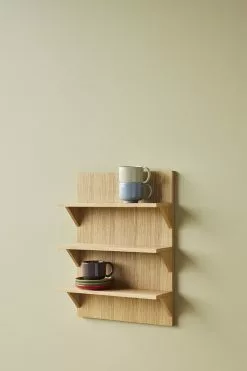 Hübsch Straight Hylle Natur FSC -Bord Försäljningsbutik hubsch ss23 0111