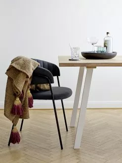 Bloomingville Mysigt Matbord Natural Oak 17 Bloomingville Mysigt Matbord Natural Oak -Bord Försäljningsbutik imagehandler 57 1 3