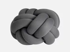 Design House Stockholm Knot Pute XL Grå