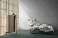 Northern Loud Skap Flervalg -Bord Försäljningsbutik loud tall cabinet valet balancer bedroom landscape northern ph chris tonnesen low res