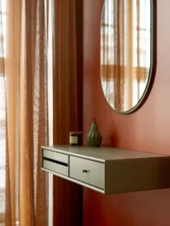 Montana Selection MAKEUP Sminkebord Masala -Bord Försäljningsbutik montana showroom 2020 tf makeup detail h 1