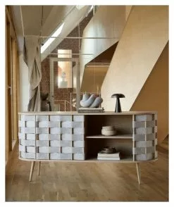 Njordec Filt Skjenk, Naturlig Eik, 160cm 8 Njordec Filt Skjenk, Naturlig Eik, 160cm -Bord Försäljningsbutik njordec felt skaenk lys eg b160 skaenk nj00056 2 c424