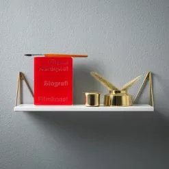 Maze Interior Maze Pythagoras X-small White - Mässingshylla Och Fästen -Bord Försäljningsbutik pythagorasxs whitebrass interior 2048x2048