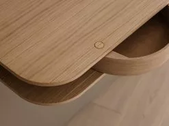 Northern Valet Vegghengt Bord Flervalg -Bord Försäljningsbutik valet wall console light oak close northern photo einar aslaksen low res 1867x1400 1