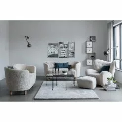 By Lassen The Tired Man Hvilestol Saueskinn Moonlight -Bord Försäljningsbutik web by lassen home 020335 jpg 1400x